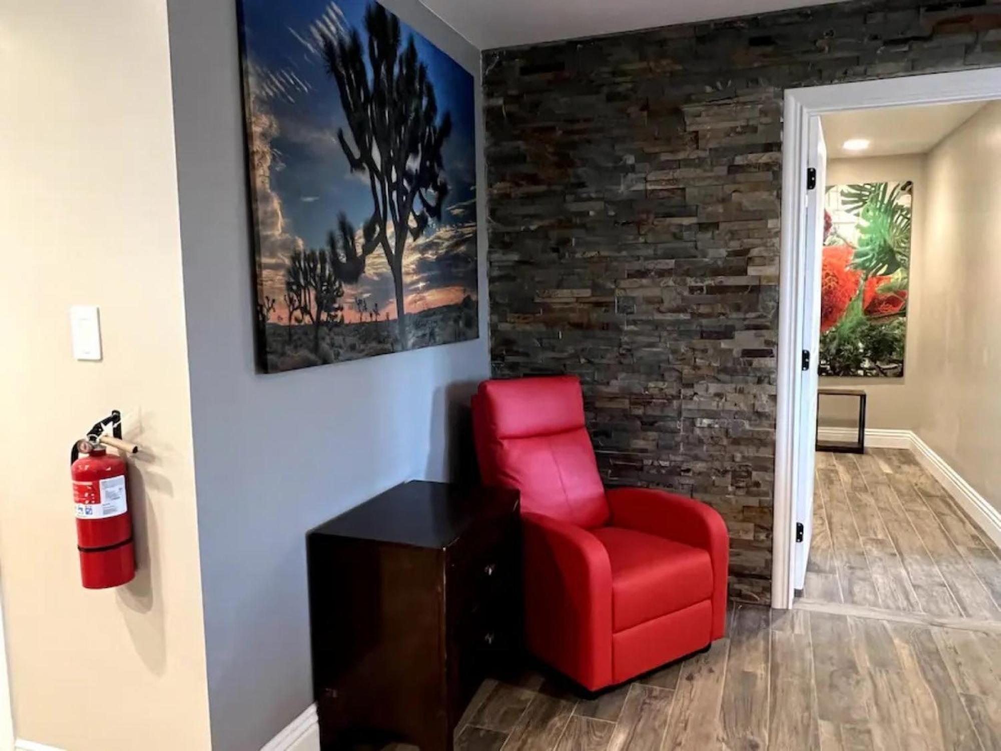Lux Private Home - Pool, Billiards, 8 Smart Tvs, Board Games, Cotton Bedding - The Stone Sanctuary At Mccullough Hills Trailhead Las Vegas Eksteriør bilde