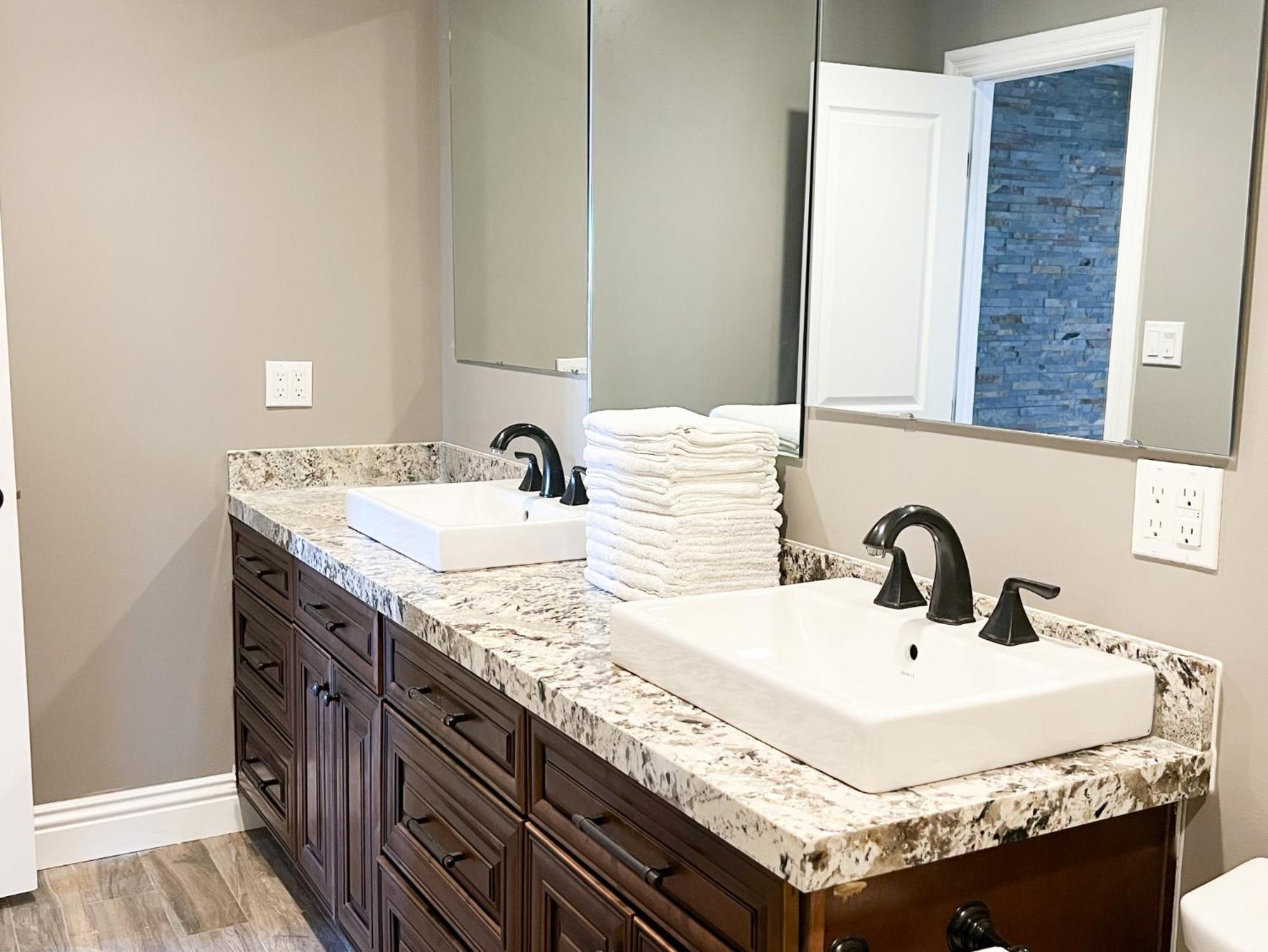Lux Private Home - Pool, Billiards, 8 Smart Tvs, Board Games, Cotton Bedding - The Stone Sanctuary At Mccullough Hills Trailhead Las Vegas Eksteriør bilde