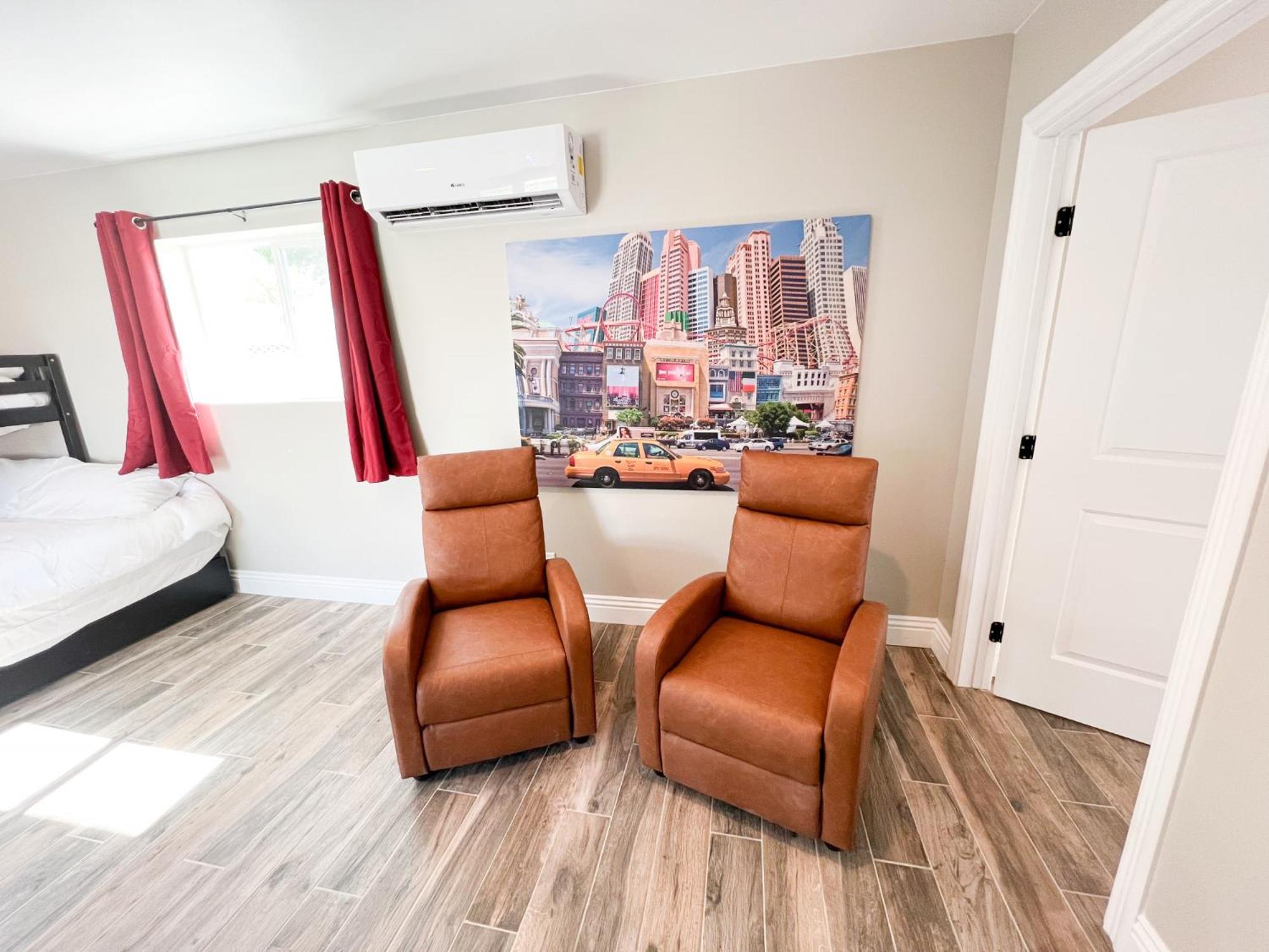 Lux Private Home - Pool, Billiards, 8 Smart Tvs, Board Games, Cotton Bedding - The Stone Sanctuary At Mccullough Hills Trailhead Las Vegas Eksteriør bilde