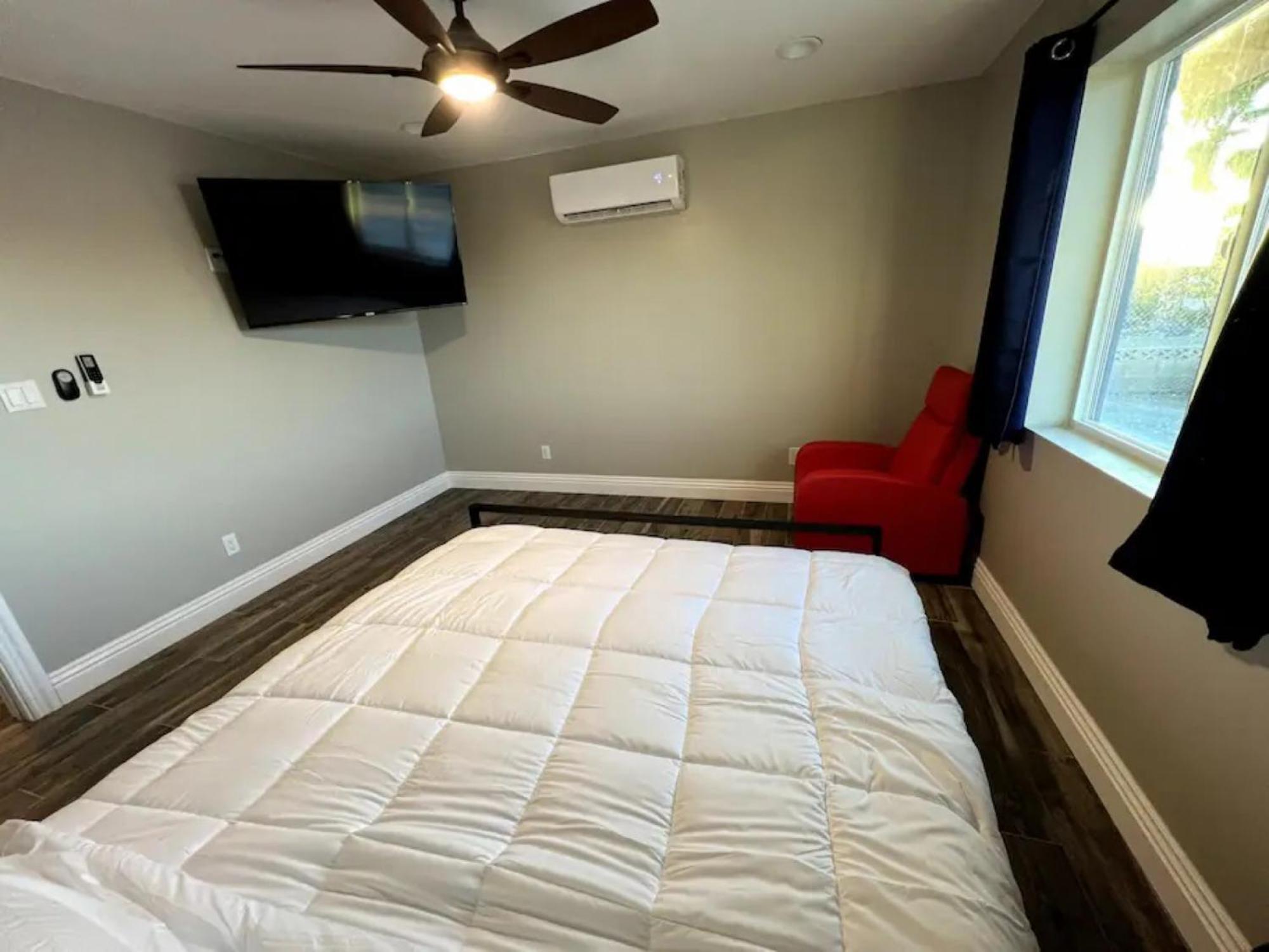Lux Private Home - Pool, Billiards, 8 Smart Tvs, Board Games, Cotton Bedding - The Stone Sanctuary At Mccullough Hills Trailhead Las Vegas Eksteriør bilde