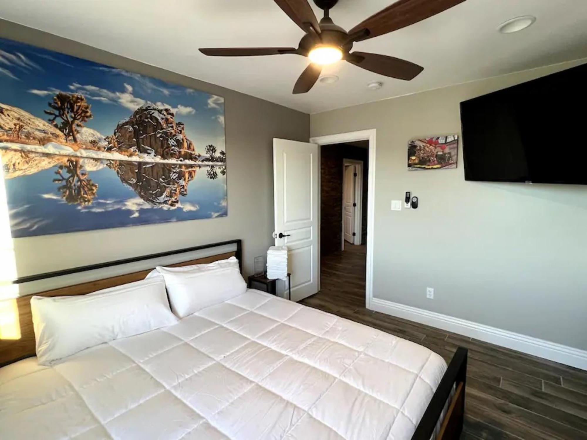 Lux Private Home - Pool, Billiards, 8 Smart Tvs, Board Games, Cotton Bedding - The Stone Sanctuary At Mccullough Hills Trailhead Las Vegas Eksteriør bilde