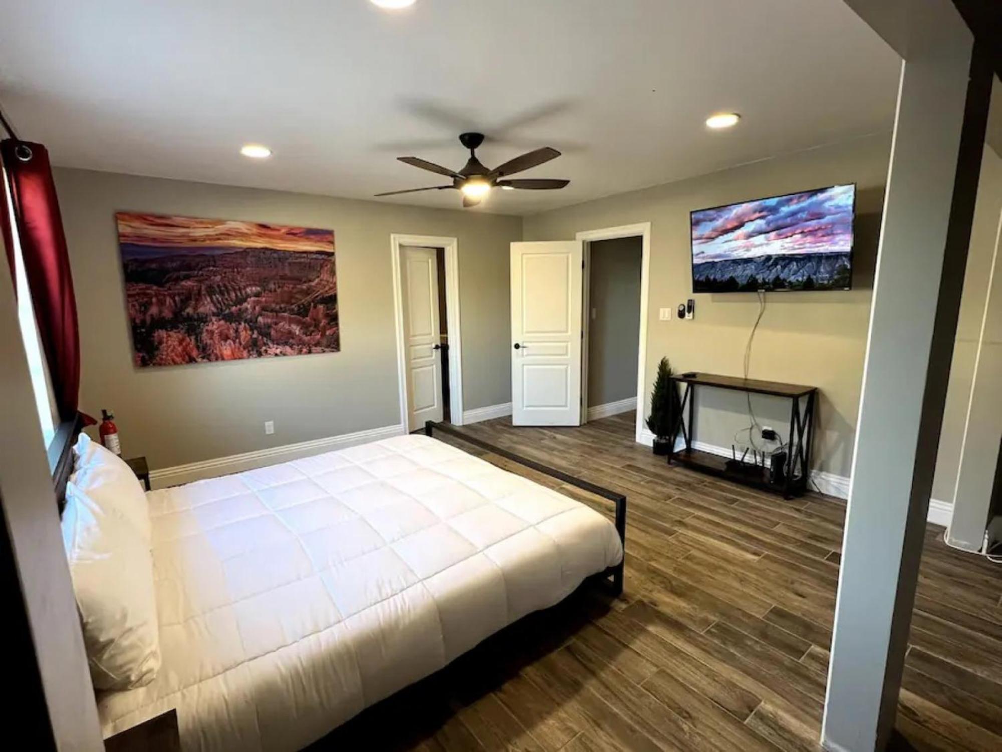 Lux Private Home - Pool, Billiards, 8 Smart Tvs, Board Games, Cotton Bedding - The Stone Sanctuary At Mccullough Hills Trailhead Las Vegas Eksteriør bilde