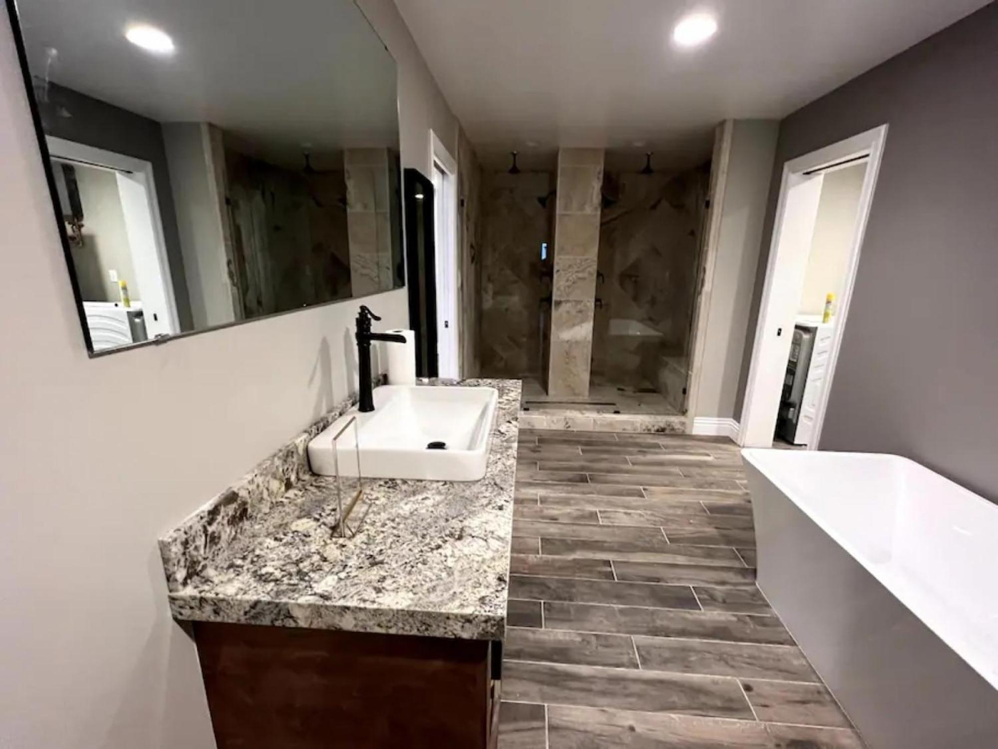 Lux Private Home - Pool, Billiards, 8 Smart Tvs, Board Games, Cotton Bedding - The Stone Sanctuary At Mccullough Hills Trailhead Las Vegas Eksteriør bilde