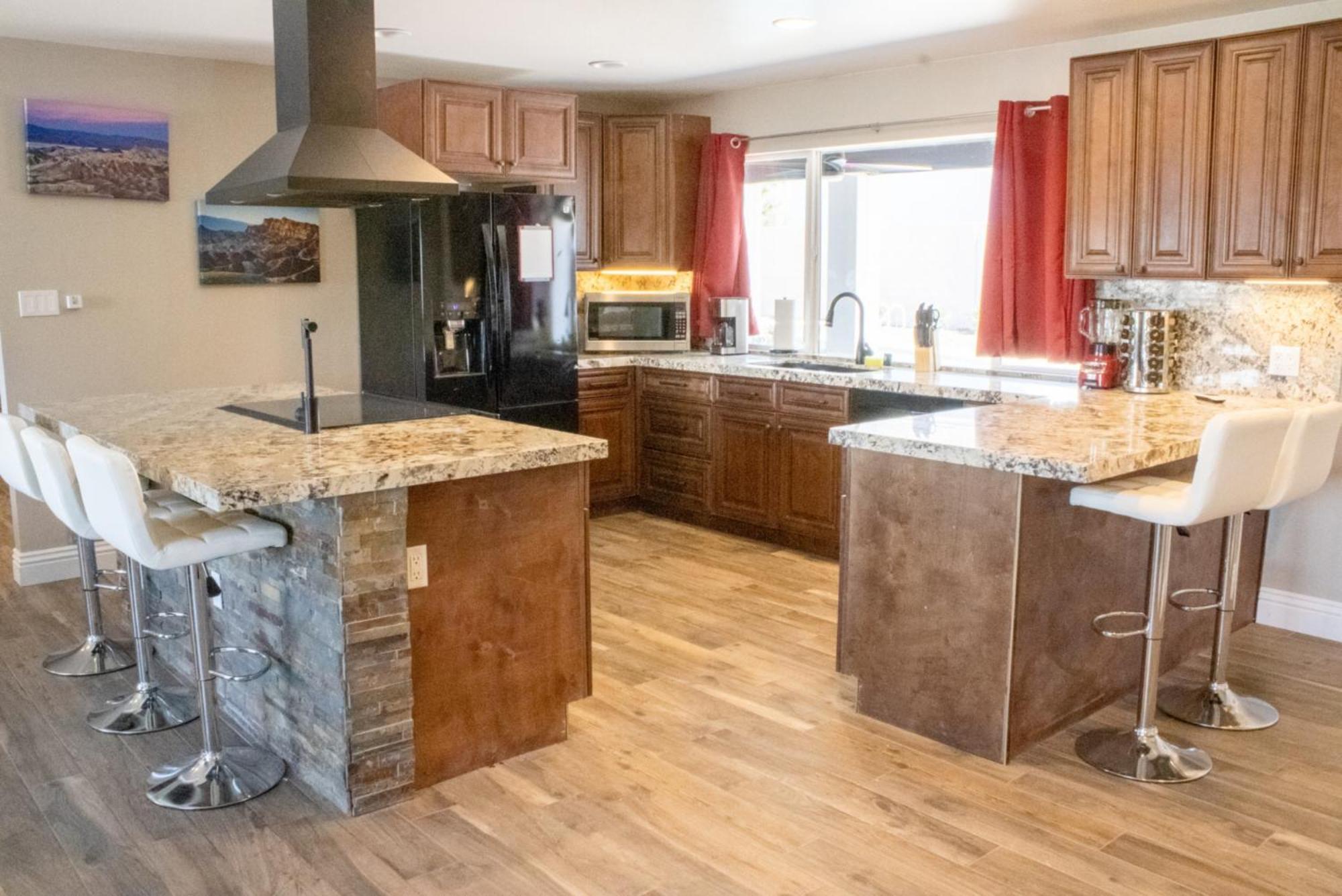 Lux Private Home - Pool, Billiards, 8 Smart Tvs, Board Games, Cotton Bedding - The Stone Sanctuary At Mccullough Hills Trailhead Las Vegas Eksteriør bilde